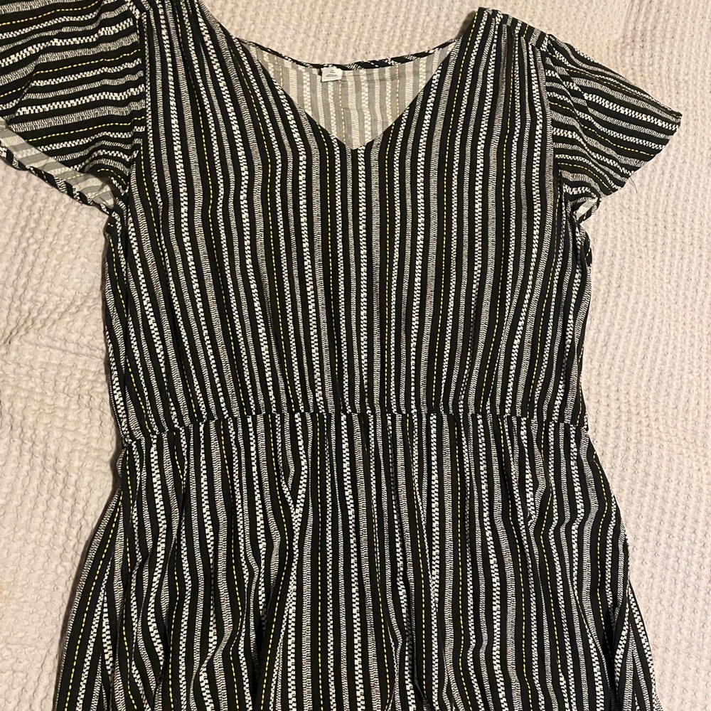 Lightweight flutter sleeve dress